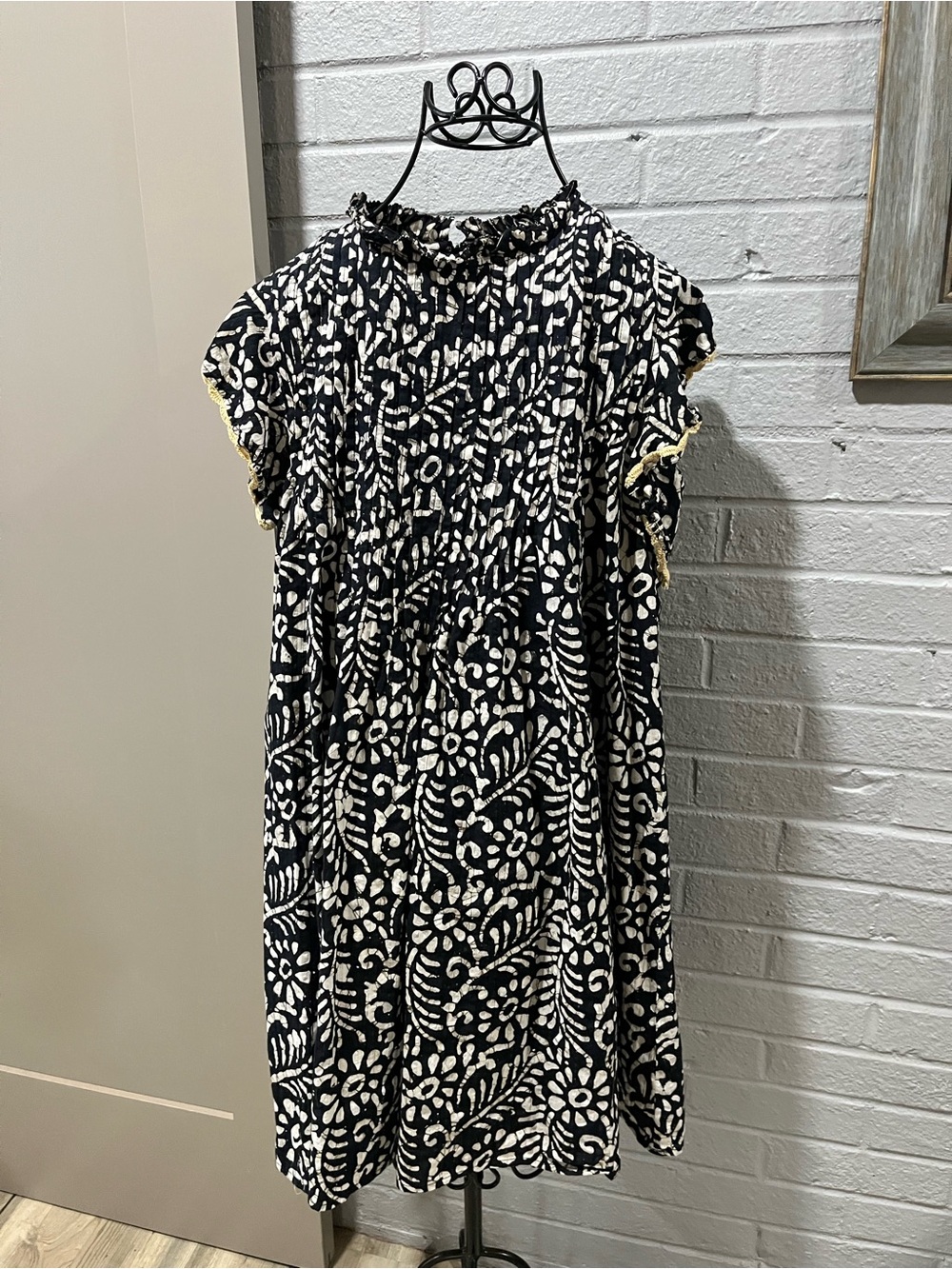 THML midi dress size Large